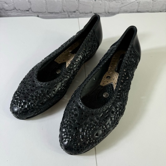 OTAFUKU Health black comfort size 6.5 flats - Picture 8 of 9